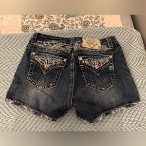 Miss Me mid rise curvy Embellished Denim Shorts 28